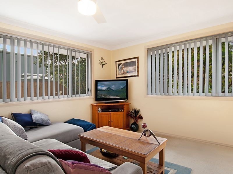 2/17 Gladys Manly Avenue, Kincumber NSW 2251