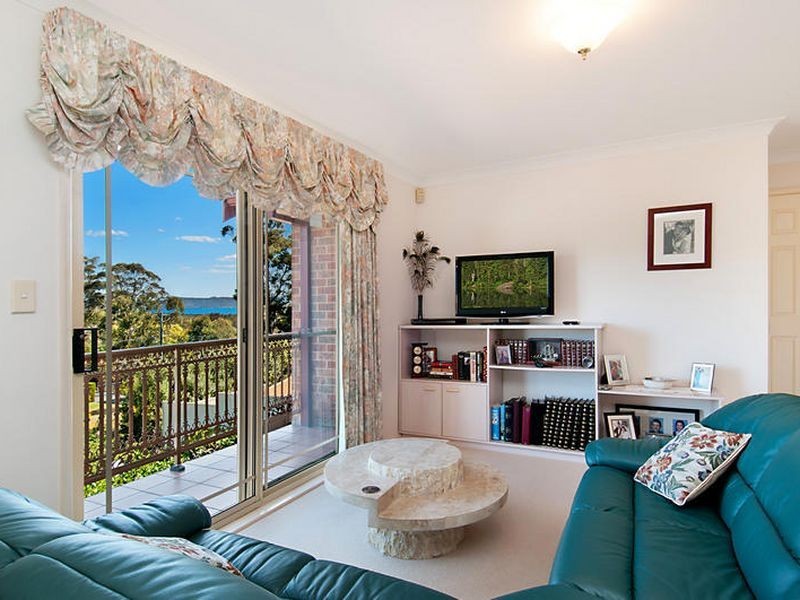 3 Robinia Parade, Springfield NSW 2250