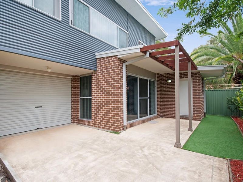 2/13 Henry Kendall Street, West Gosford NSW 2250
