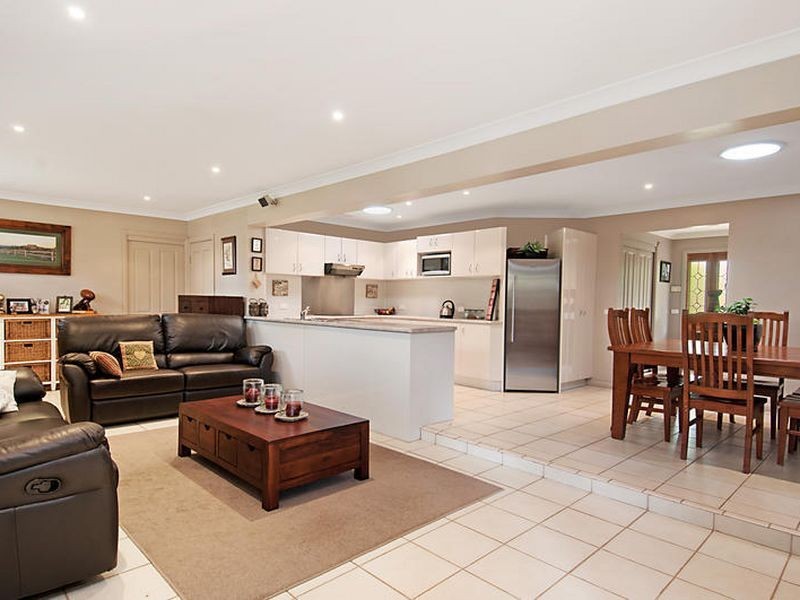 6 Woodcrest Close, Kincumber NSW 2251