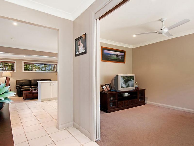 6 Woodcrest Close, Kincumber NSW 2251