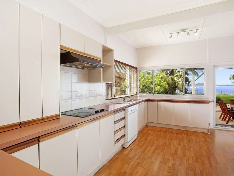 75 Victory Parade, Tascott NSW 2250