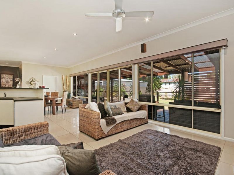 48 Maitland Road, Springfield NSW 2250