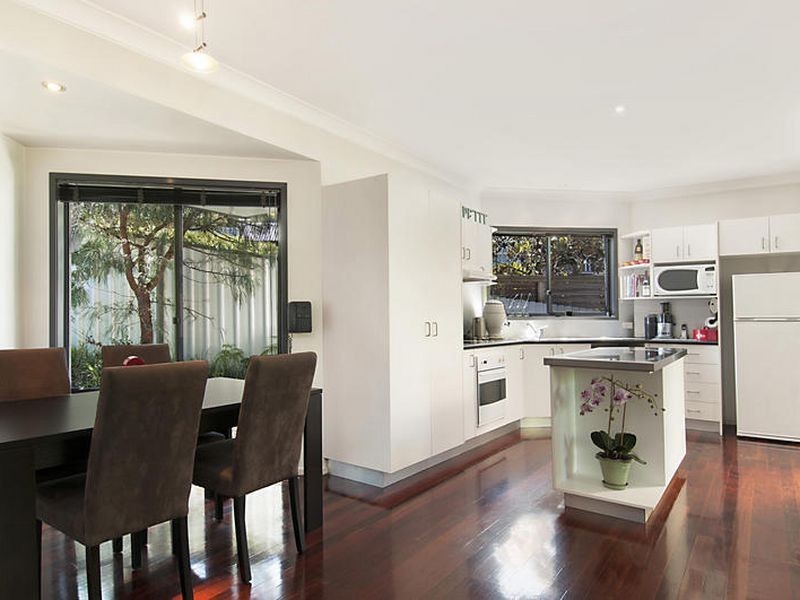 10 Robinia Parade, Springfield NSW 2250