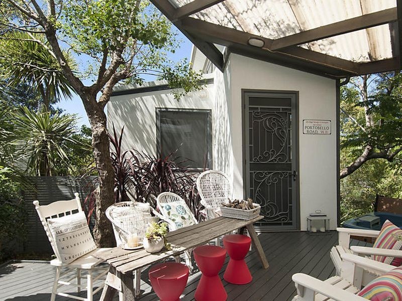 10 Robinia Parade, Springfield NSW 2250