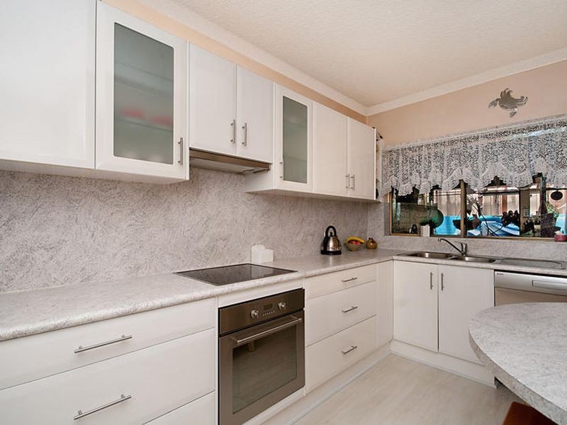 12/15 Lynn Avenue, Point Frederick NSW 2250