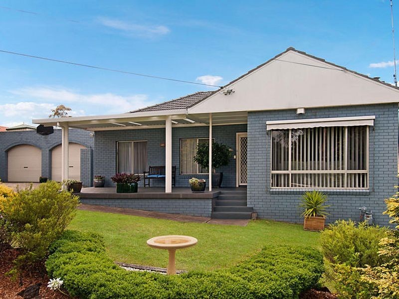 12 Meadow Road, Springfield NSW 2250