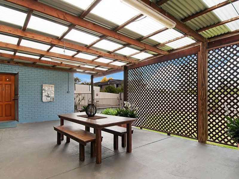 12 Meadow Road, Springfield NSW 2250