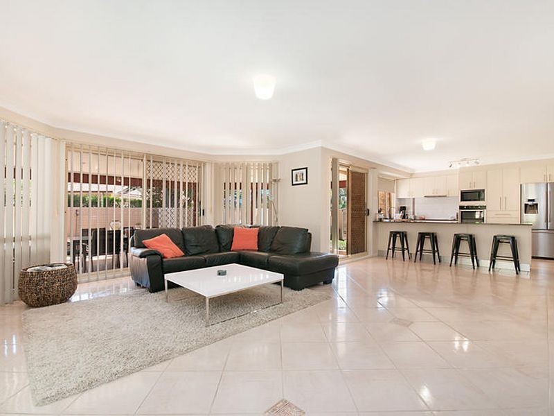 5 Rainbow Close, Lisarow NSW 2250