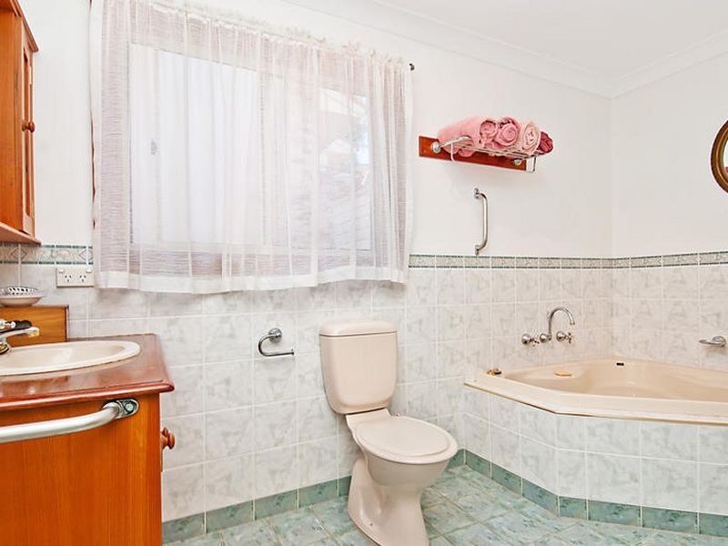 2/49 Frederick Street, East Gosford NSW 2250