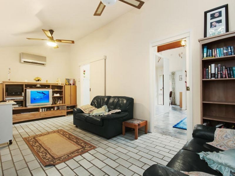 10 Tulip Street, Springfield NSW 2250