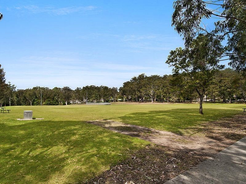 53 Bayline Drive, Point Clare NSW 2250