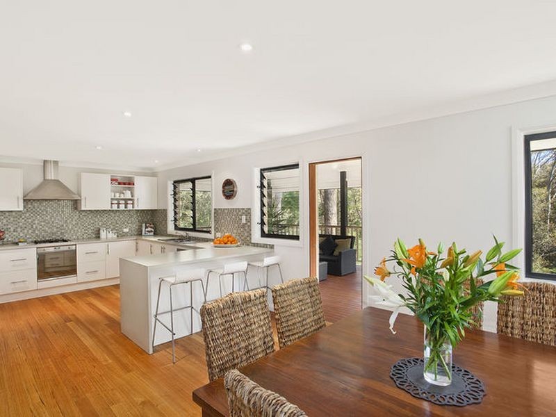 18 Ashburn Close, Lisarow NSW 2250