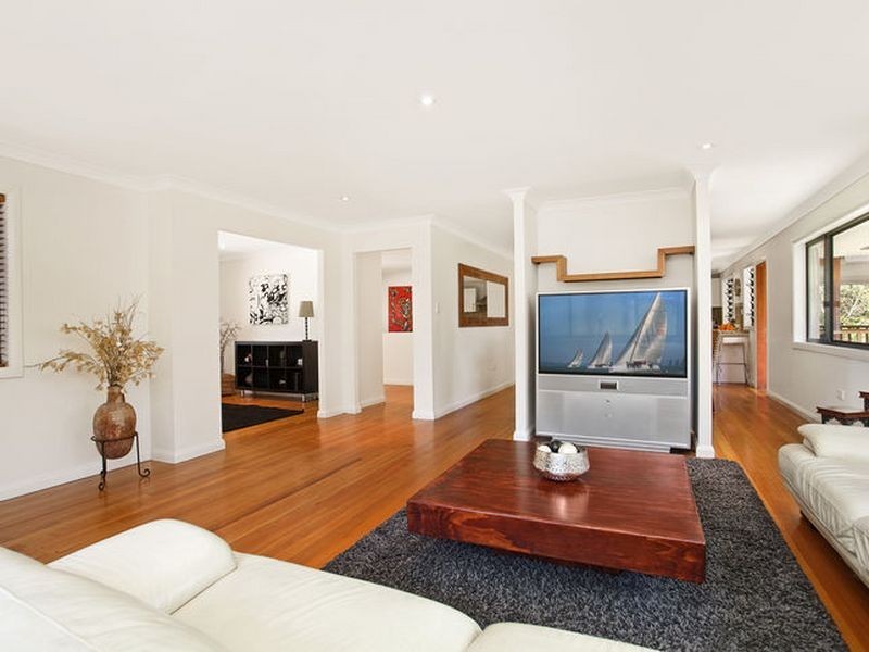 18 Ashburn Close, Lisarow NSW 2250