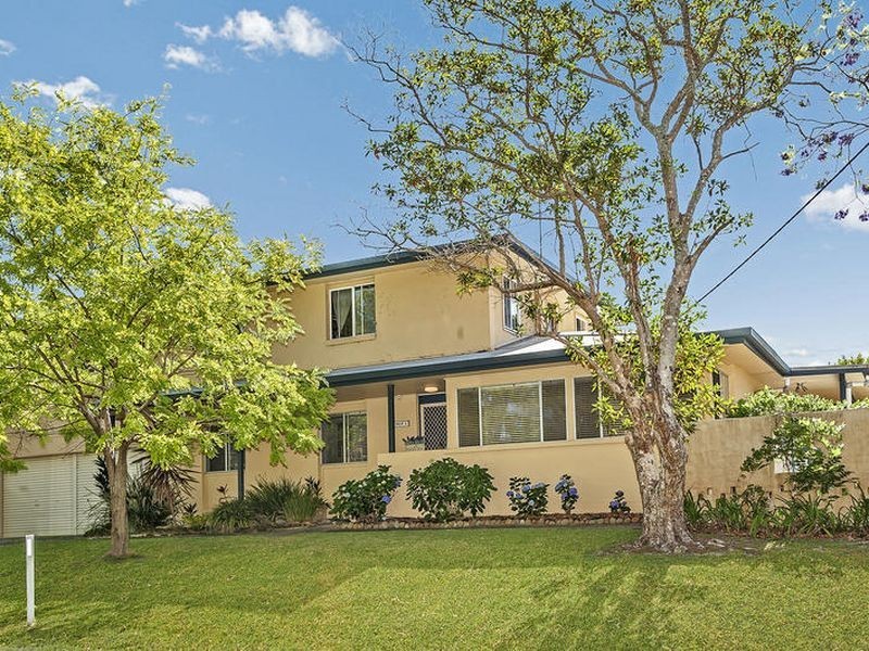 1/2 Lakewood Avenue, Green Point NSW 2251