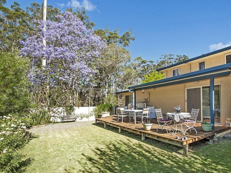 1/2 Lakewood Avenue, Green Point NSW 2251