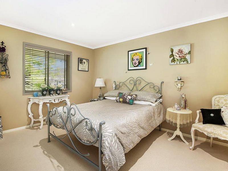 1/2 Lakewood Avenue, Green Point NSW 2251