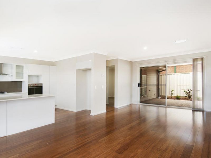 2/32 Brougham Street, East Gosford NSW 2250