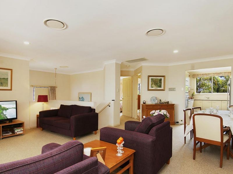 1/2 Moir Place, Green Point NSW 2251