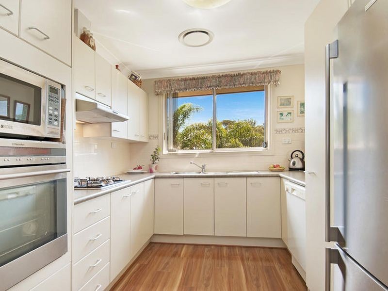 1/2 Moir Place, Green Point NSW 2251