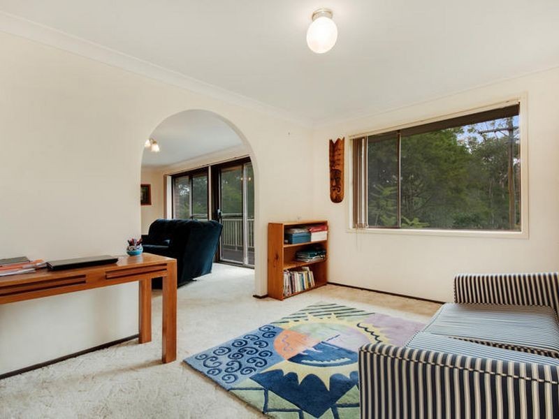 12 Heather Crescent, Wyoming NSW 2250