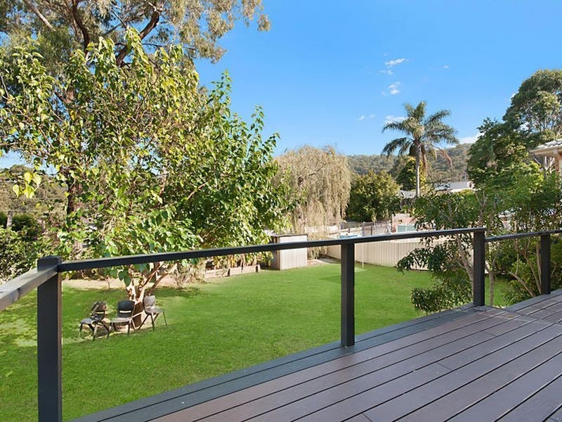 13 Lock Avenue, Springfield NSW 2250