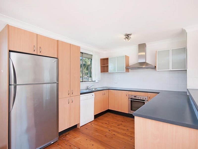 13 Lock Avenue, Springfield NSW 2250