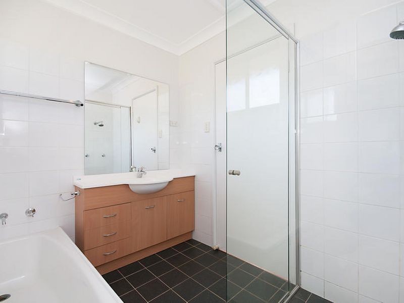 13 Lock Avenue, Springfield NSW 2250