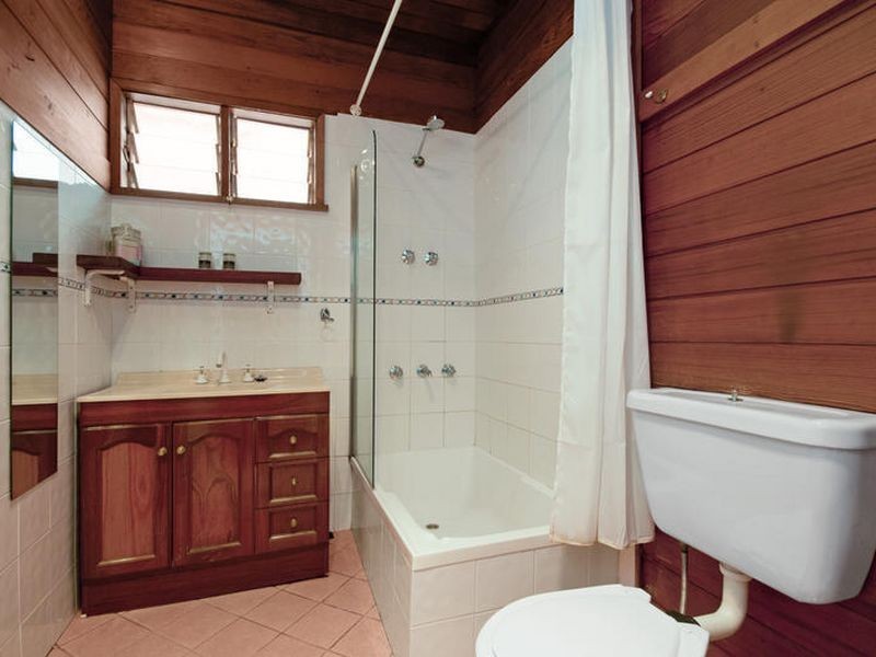 4 Auburn Street, Point Frederick NSW 2250