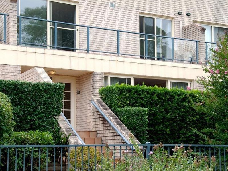 5/92 John Whiteway Drive, Gosford NSW 2250