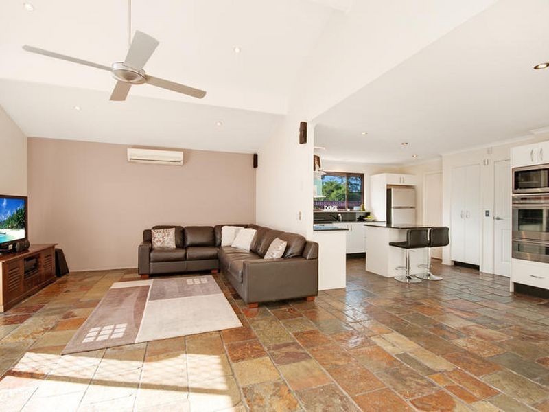 4 Lilac Close, Springfield NSW 2250