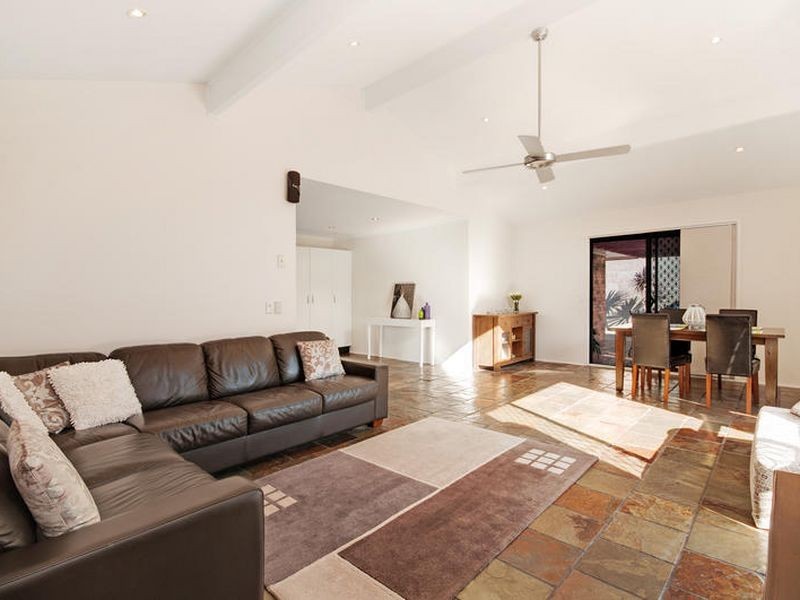 4 Lilac Close, Springfield NSW 2250