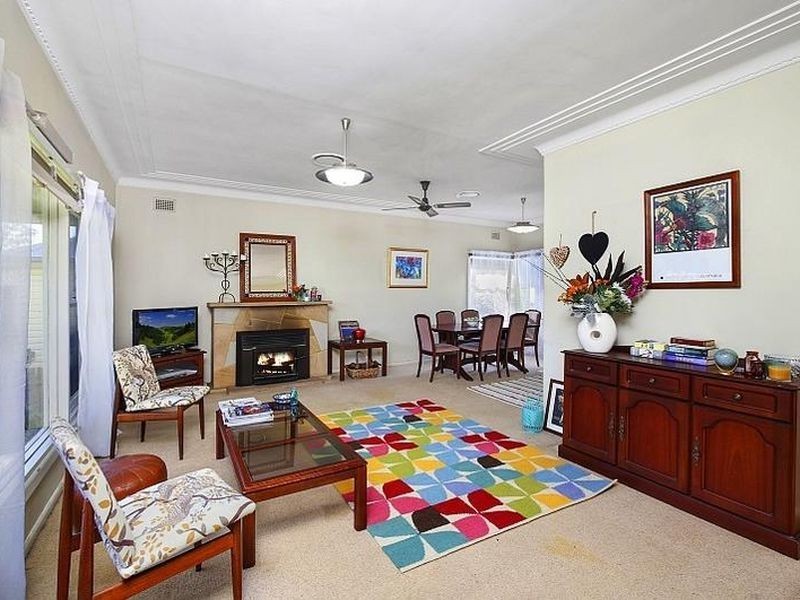 11 Brougham Street, East Gosford NSW 2250