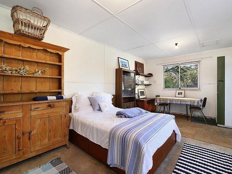 11 Brougham Street, East Gosford NSW 2250