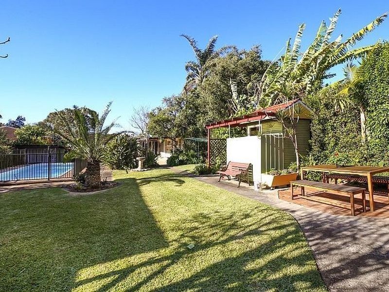 11 Brougham Street, East Gosford NSW 2250