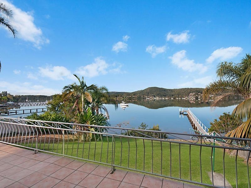 21 Caroline Street, East Gosford NSW 2250