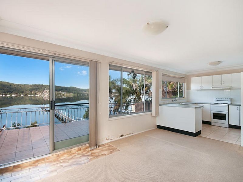 21 Caroline Street, East Gosford NSW 2250