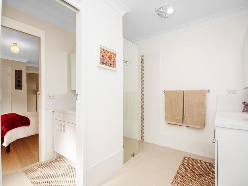 4A Gregory Street, Wyoming NSW 2250