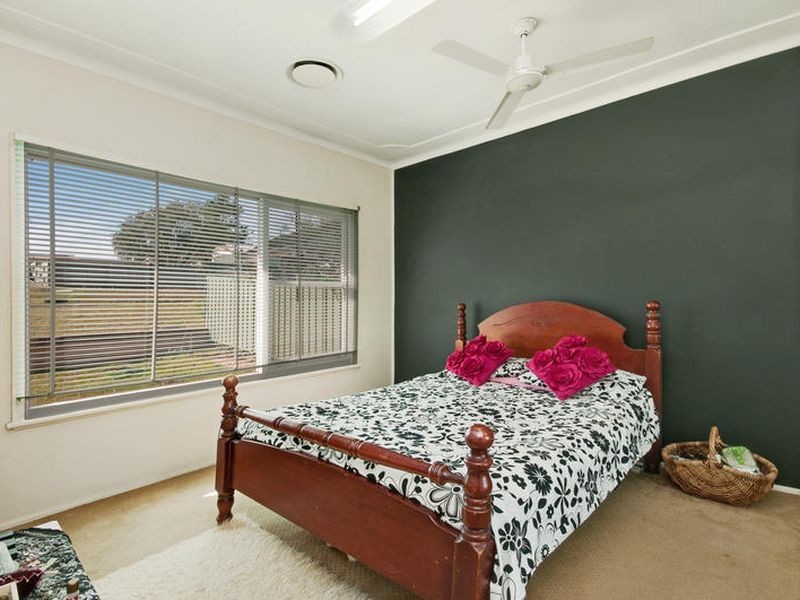 2 Tangerine Avenue, Springfield NSW 2250