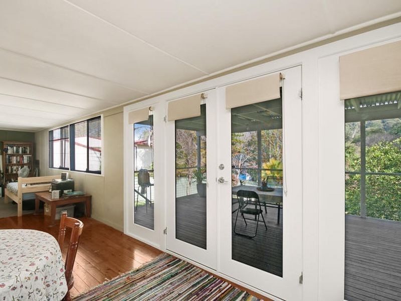 2 Tangerine Avenue, Springfield NSW 2250