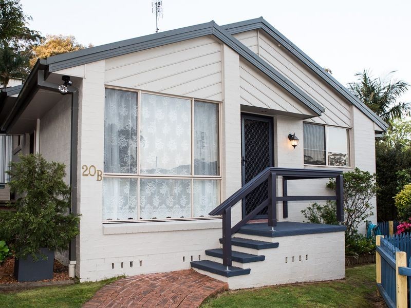 20B Railway Crescent, Lisarow NSW 2250