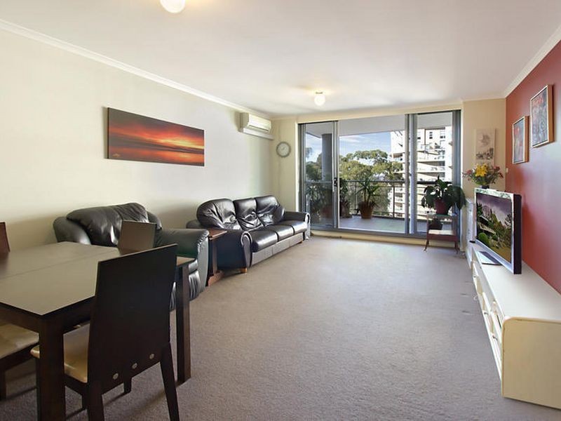 452/80 John Whiteway Drive, Gosford NSW 2250