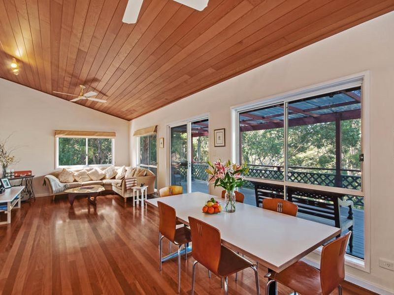 4J Gregory Street, Wyoming NSW 2250