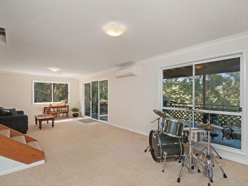 4J Gregory Street, Wyoming NSW 2250