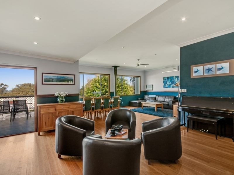 12 Headlam Parade, Springfield NSW 2250