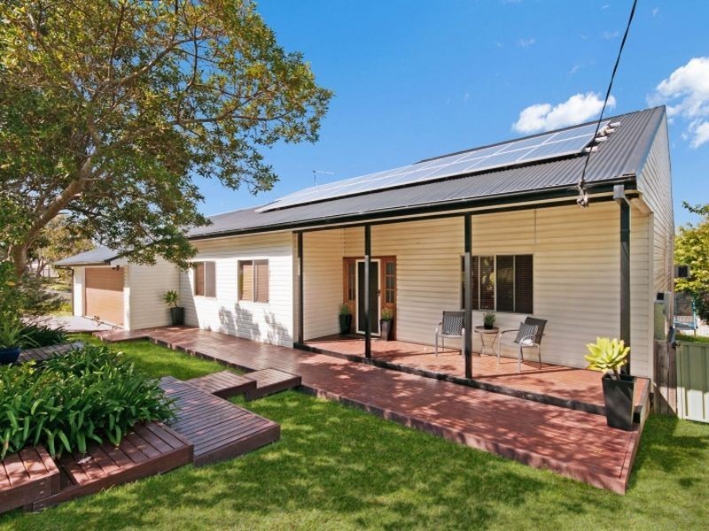 12 Headlam Parade, Springfield NSW 2250