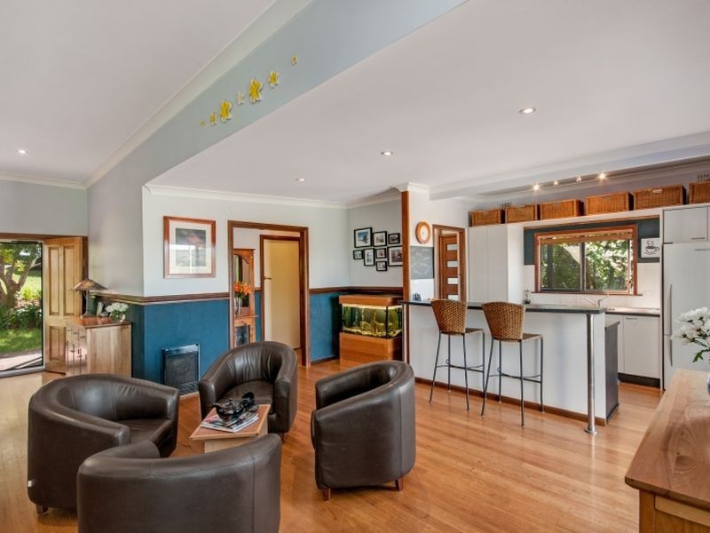 12 Headlam Parade, Springfield NSW 2250