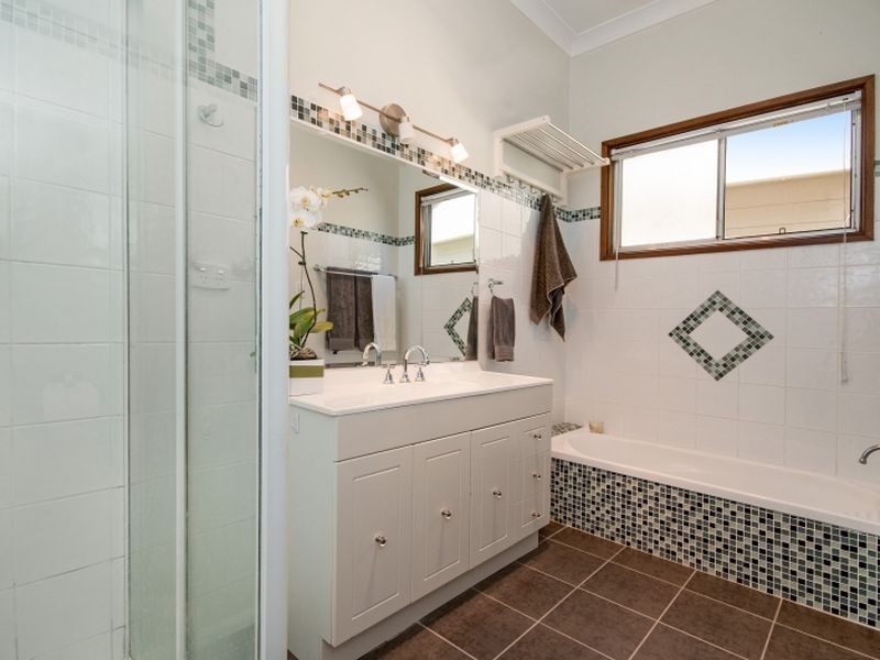 12 Headlam Parade, Springfield NSW 2250