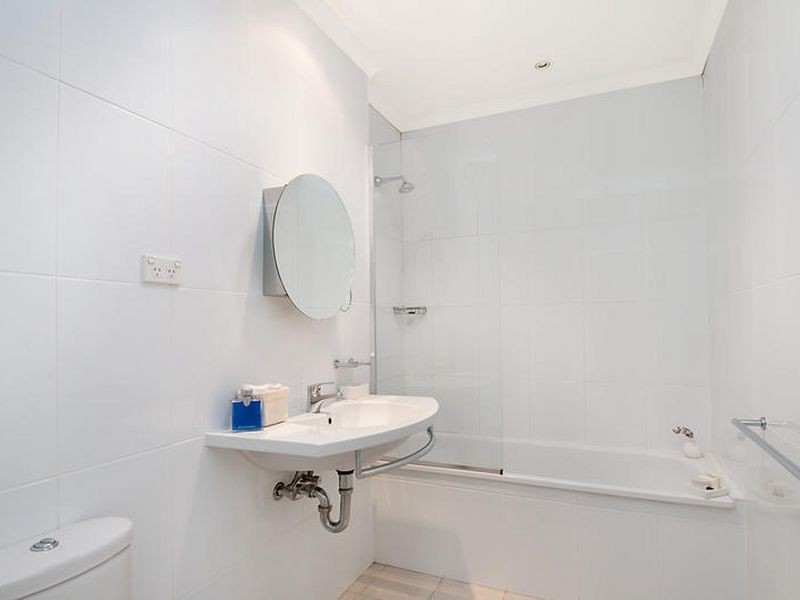 2/28 York Street, Point Frederick NSW 2250