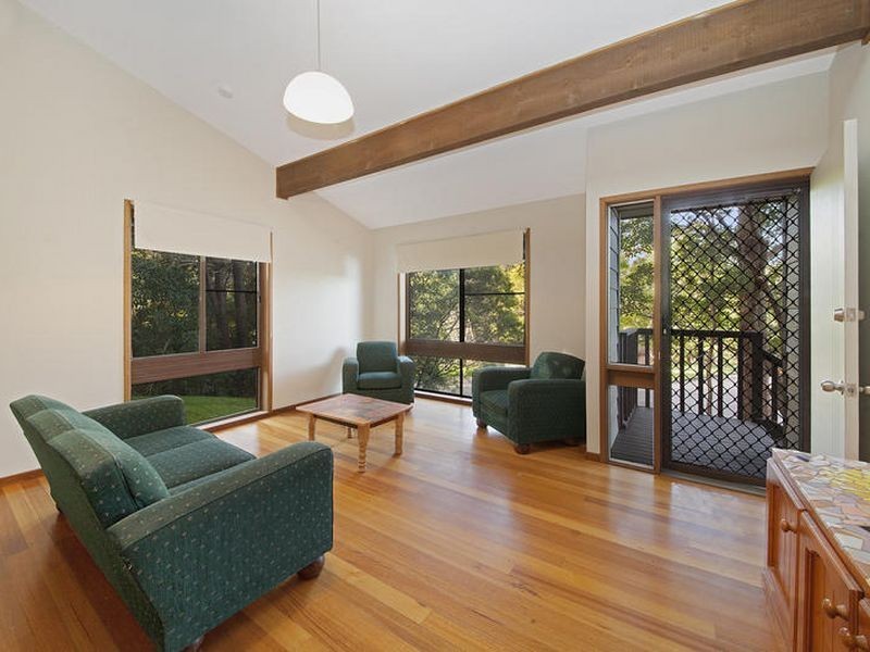 13 Woodview Road, Springfield NSW 2250